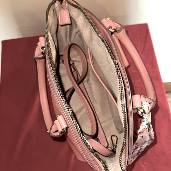 Nanette Lepore convertible handbag crossbody + zip coin pouch $108 MSRP - Picture 8 of 13